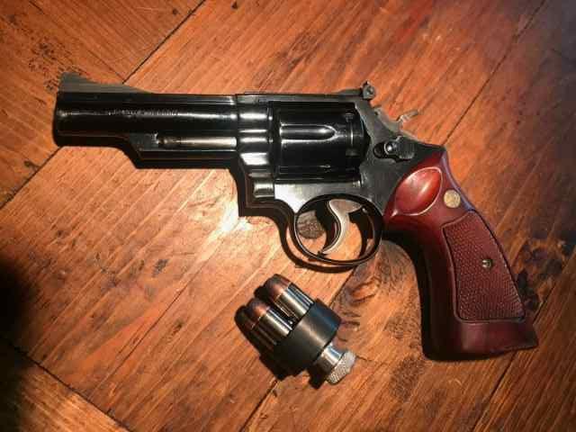 SMITH &amp; WESSON MODEL 19-3  357mag