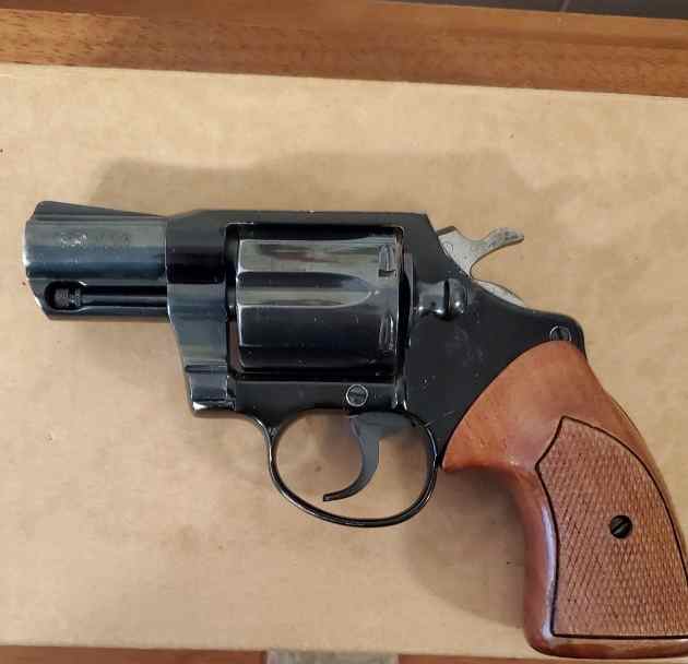 colt cobra 38 special 2 mfg 1973 Detroit PD