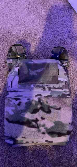 Medium Ferro Concepts plate carrier 