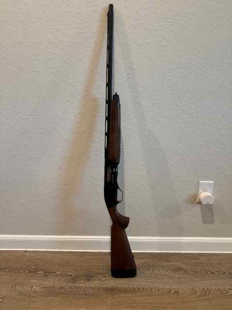 Browning Maxus II 12 Gauge like new for sale 