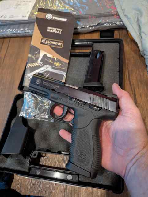 Taurus 24/7 Pro DS .45 w/original case &amp; 2 mags.