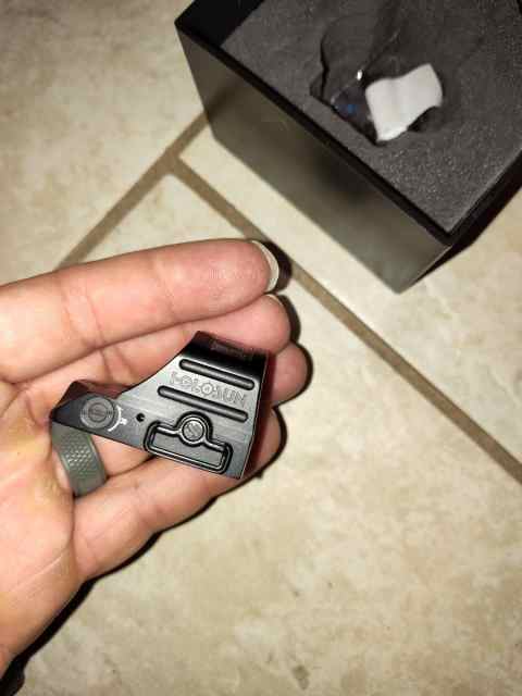 Blacked out holosun 507c