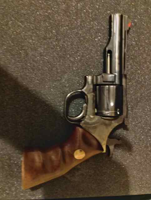Dan weson 357 Magnum