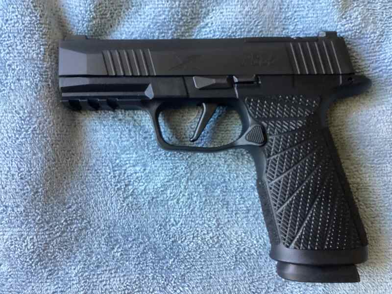 SIG P365 x-Macro