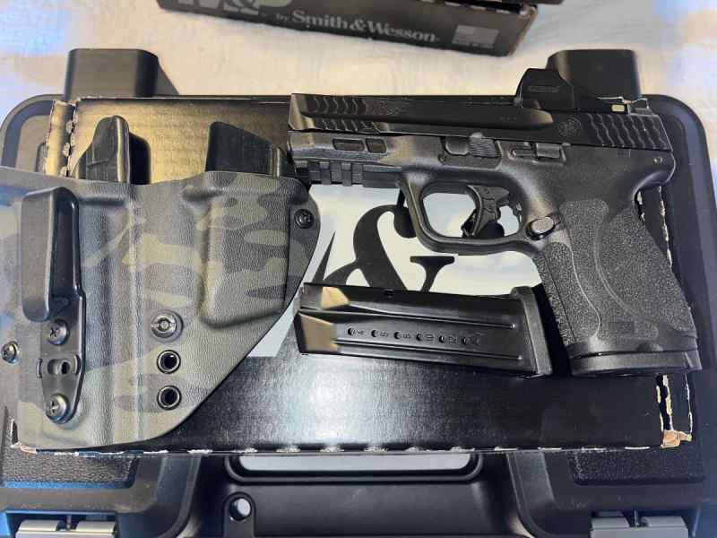 Smith &amp; Wesson Compact w/ SCS