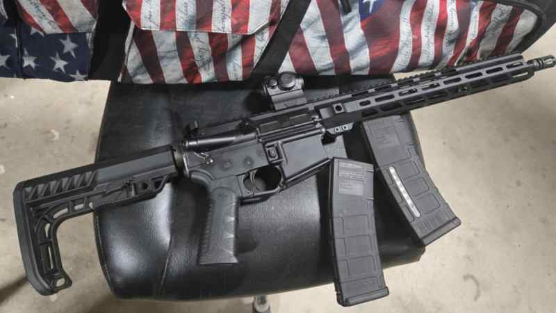 AR-15 16&quot;