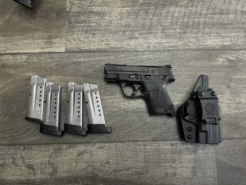 M&amp;P  shield 2.0 9mm