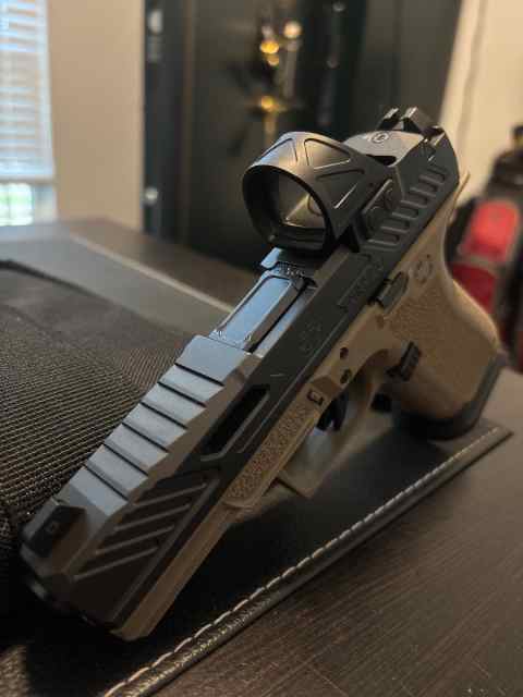 Glock 19 and Mr920 elite FS/FT