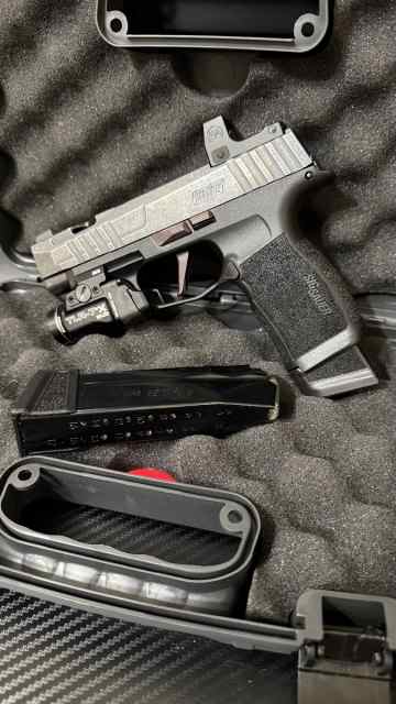 Sig Sauer P365 XL