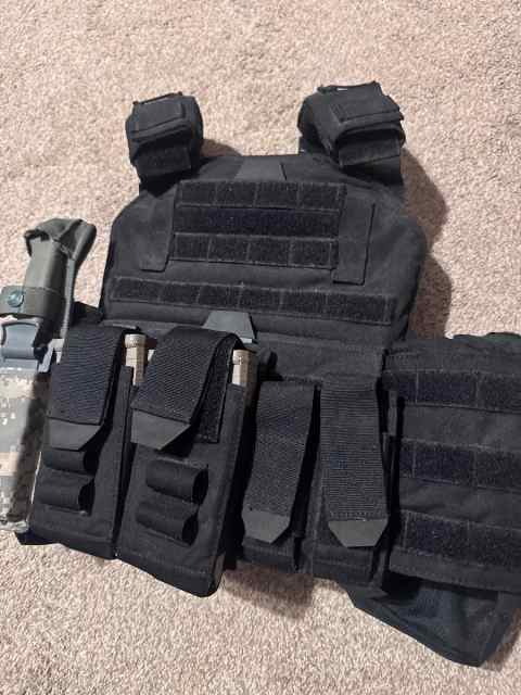 Ar500 Plate carrier III+ plates.