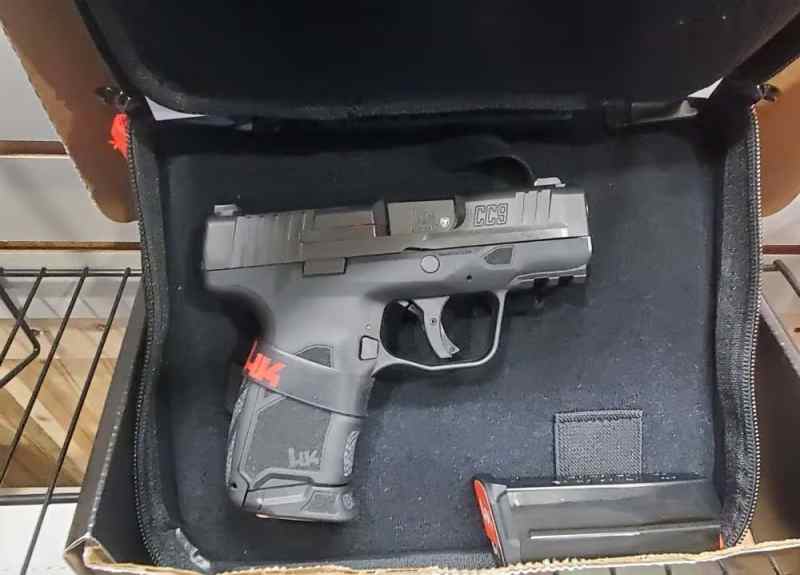 HK CC9 OR 9mm pistol w/box 2-mags