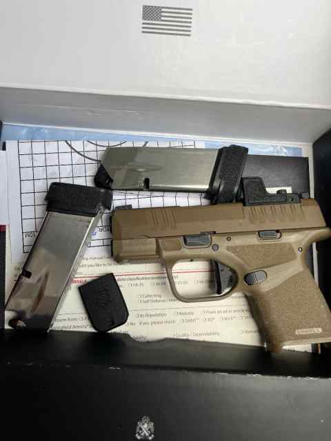 Springfield Hellcat 9MM