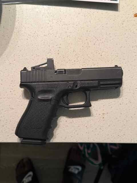 Glock 19 Gen 4 with mods 