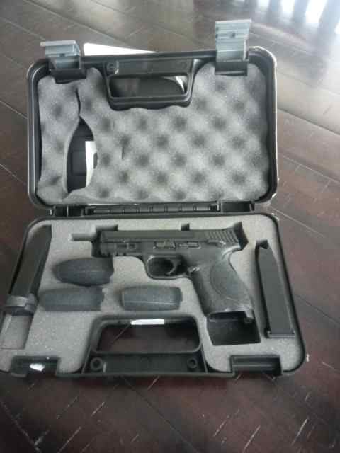 Smith &amp; Wesson M&amp;P M2.0 Compact .40 cal