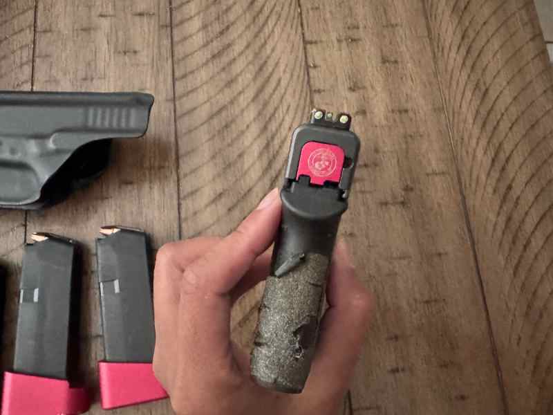 Glock 43 with 3 mags and IWB Holster