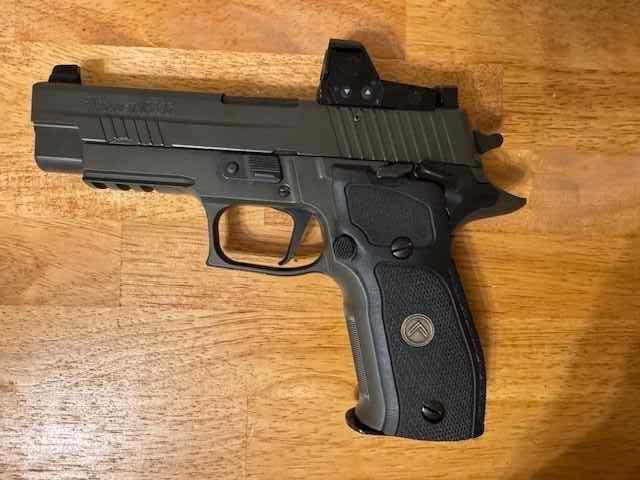 SIG Legion SAO P226