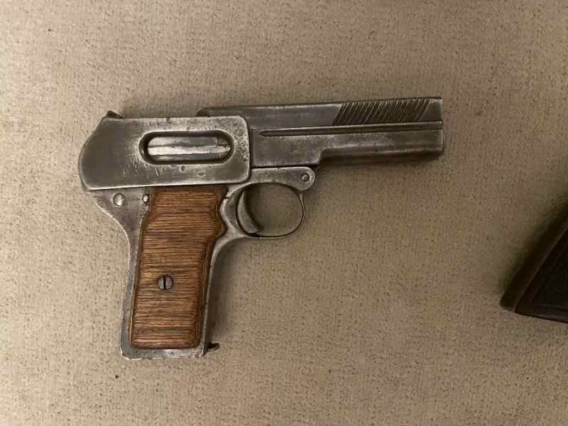 Dreyse 1907 - 32 auto