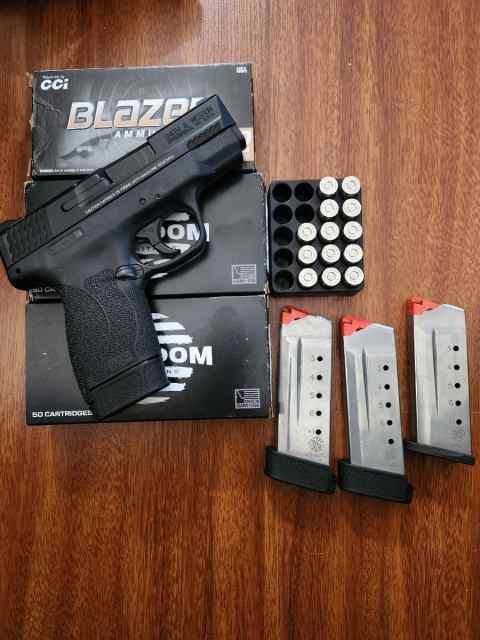 Smith and Wesson shield mp 45 with ammo 