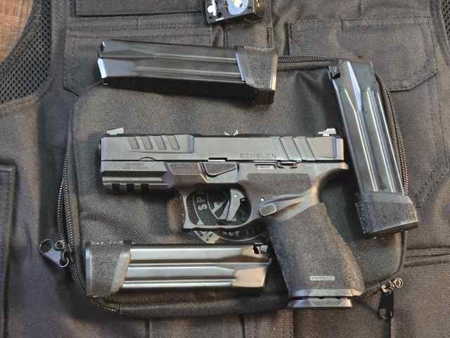 Springfield Echelon w/extras 
