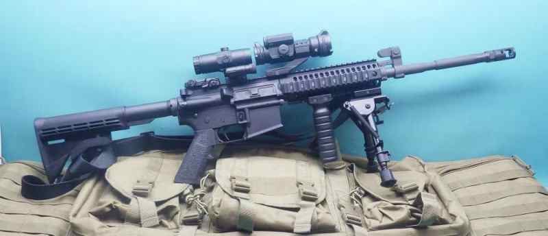 Colt M4 Monolithic 5.56 16&quot;Bbl Vortex w/Magnifier 