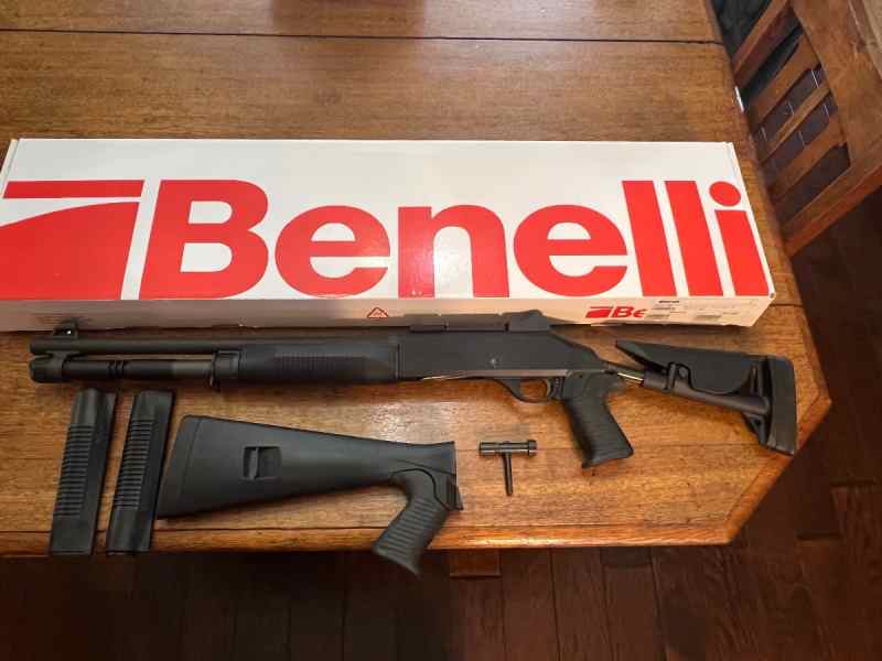 Benelli M4