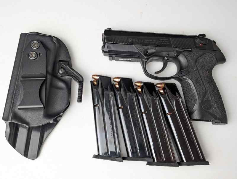 Beretta PX4 Storm 9mm w/ammo - Perfect Concealed