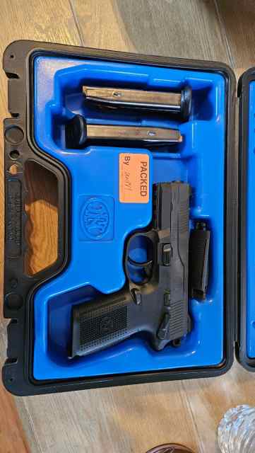 FN FNX-9 