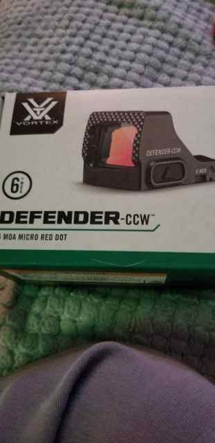 Vortex Defender-CCW micro red dot