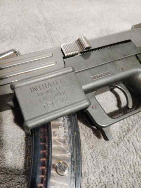 Intra Tec/Tec-22 
