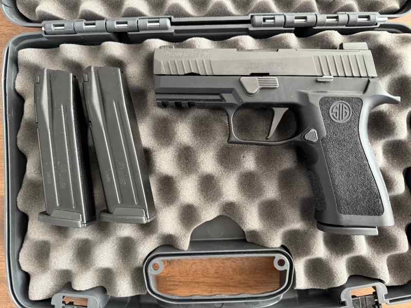 Sig Sauer P320 X Carry Brand new 3 mags