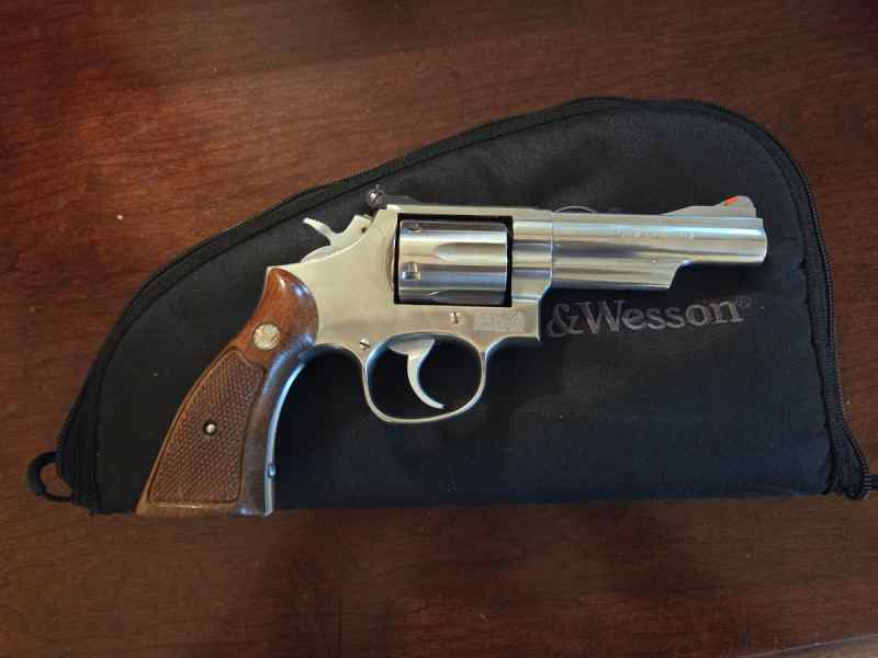 S&amp;W 66-3 .357 Magnum