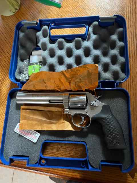 Smith&amp;Wesson .357 magnum 6” barrel