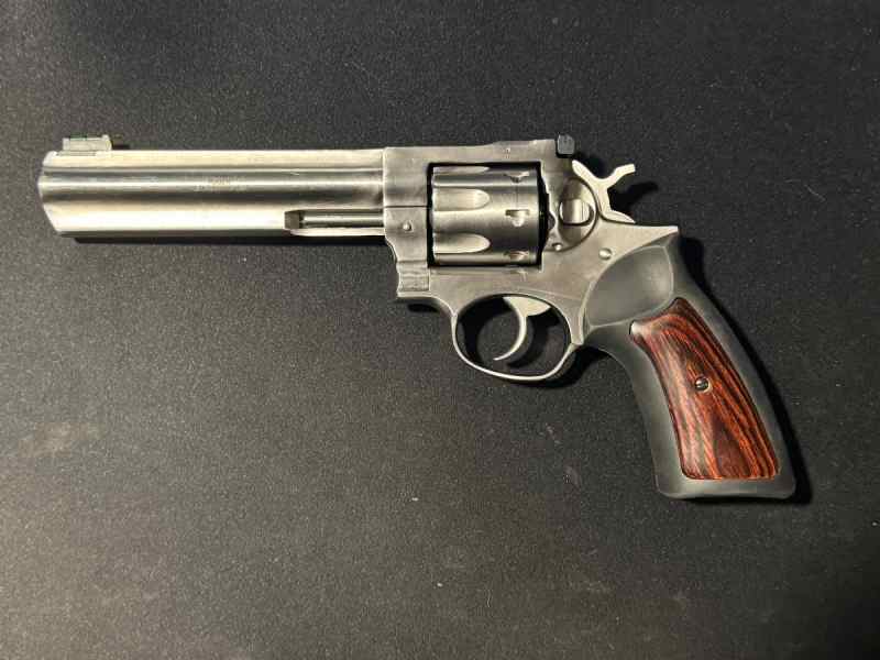 Ruger GP100 7 shot 6” barrel