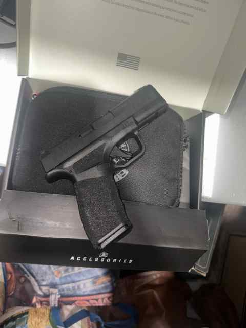 Springfield hellcat pro