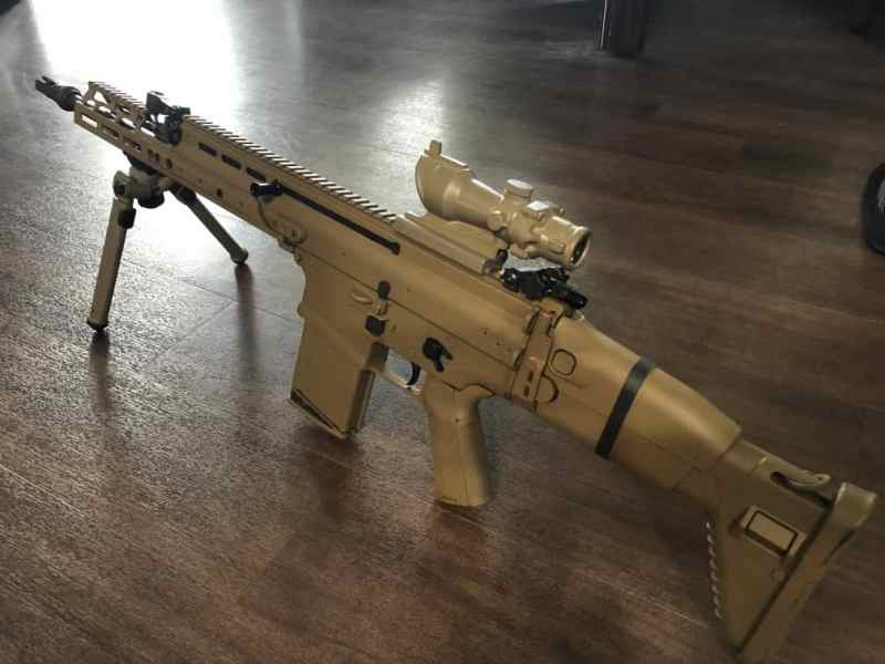 Used FN Scar 17s with Acog and extra mags
