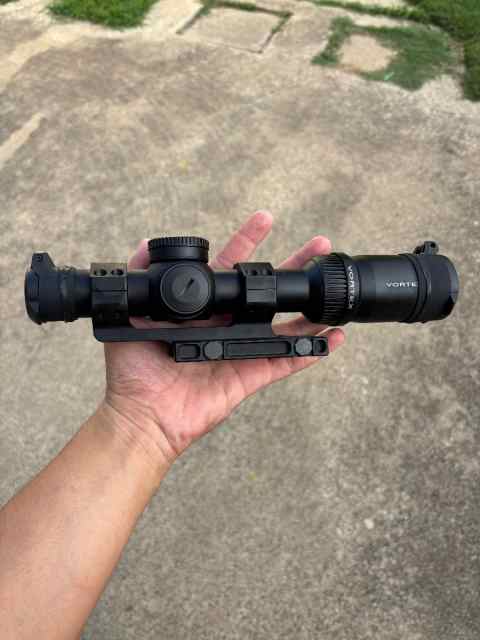 Vortex Strike Eagle 1-8 FFP Brand New