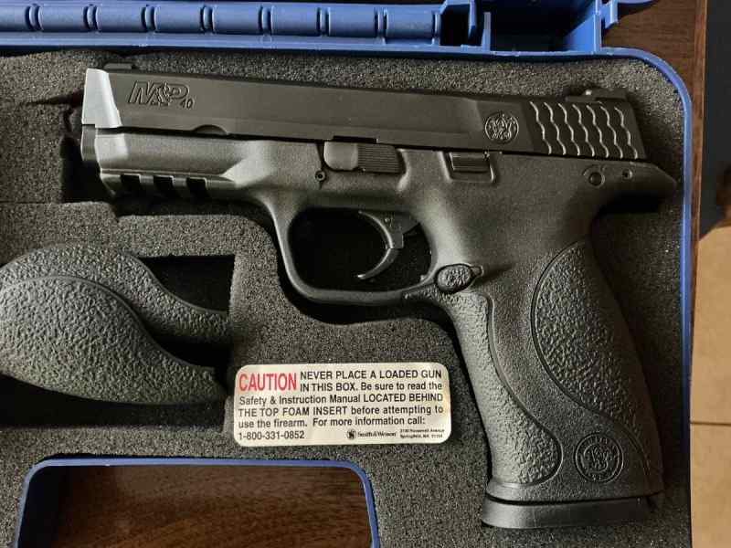 Smith &amp; Wesson M&amp;P 40 
