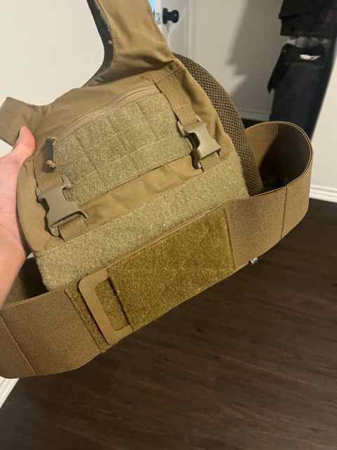 Defense Mechanisms Plate Carrier Tan 10x12