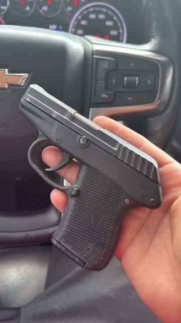 Kel tec .32 pistol 