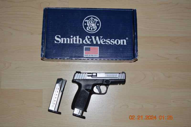 Smith &amp; Wesson SD9 VE