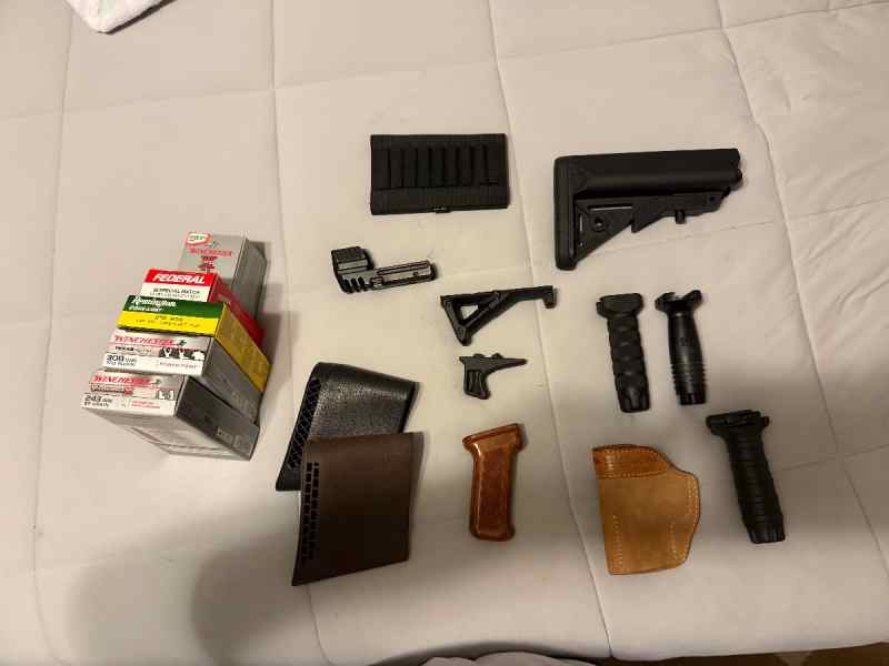 Random lot of ammo/gun parts (open to offers)