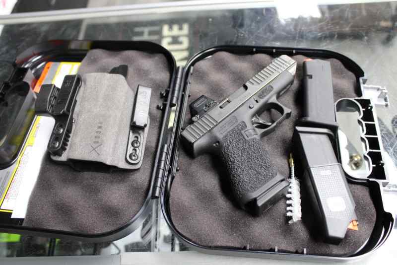 Glock 48 W/ Extras