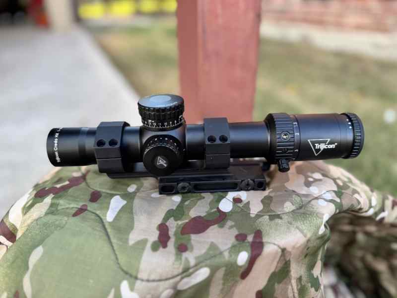 Trijicon Credo® 1-8x28 Riflescope w/ MI QD Mount