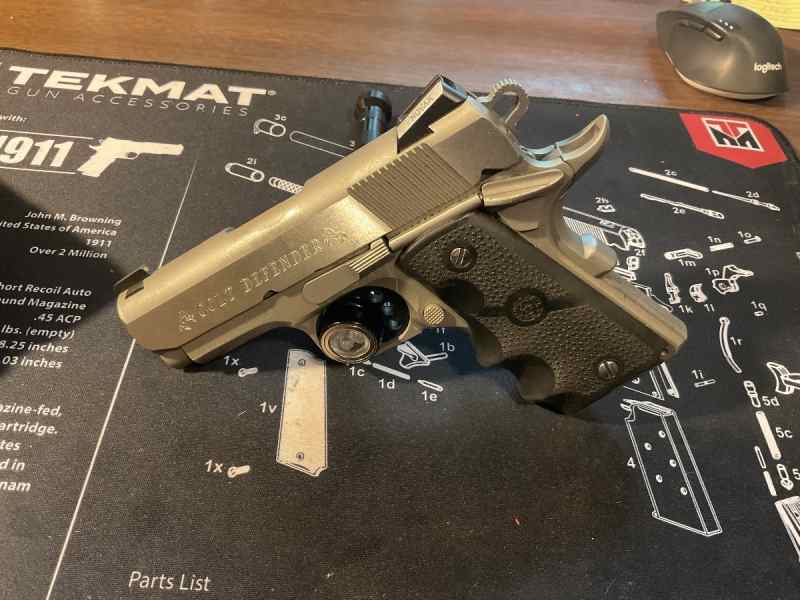 Colt Defender
