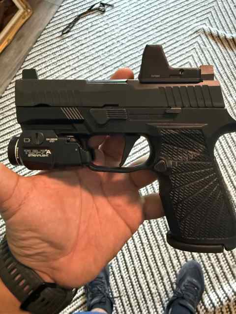 P320 x compact