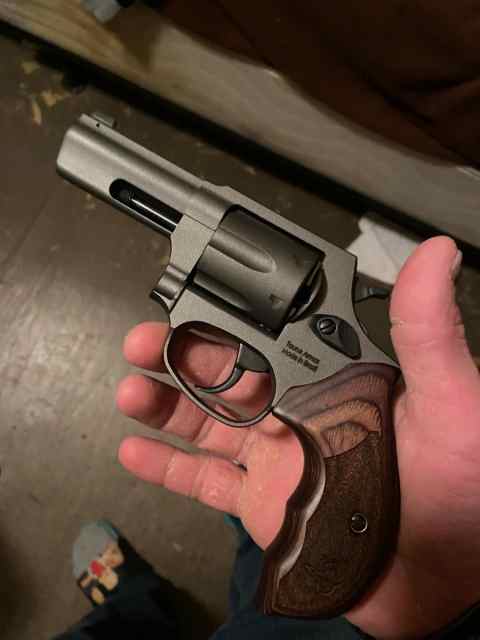 Taurus 856 defender