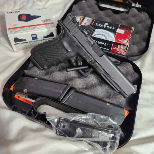Hard to Find Glock 41 G4 M.O.S .45acp w/Holosun 