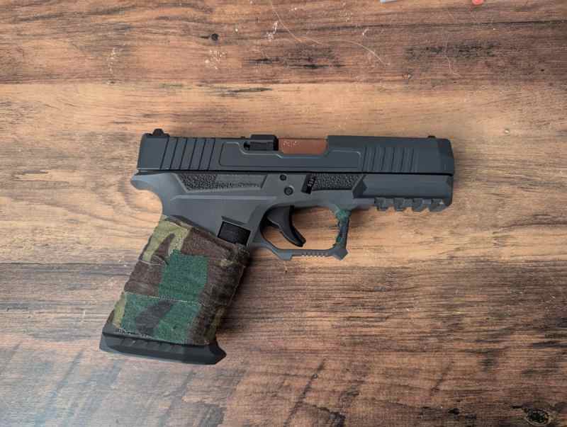 Glock 19 Gen 3 (Read Description)