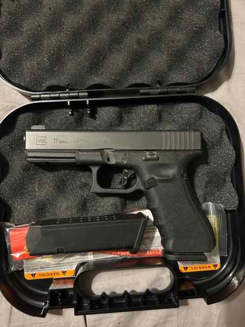Glock 17 WTT/WTS