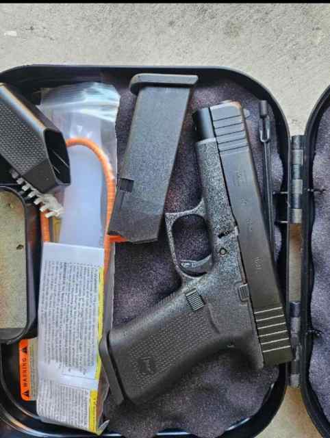 Glock 48 its like new in box 